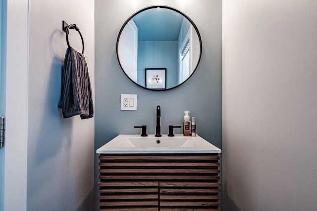 156 Oxford St, Portland, ME 04101 - bathroom featuring vanity