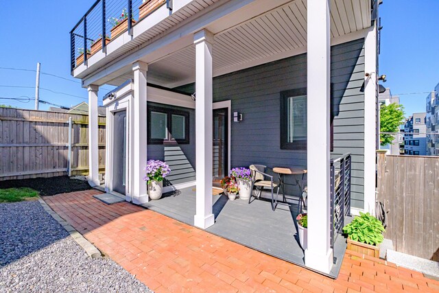 156 Oxford St, Portland, ME 04101 - view of patio / terrace