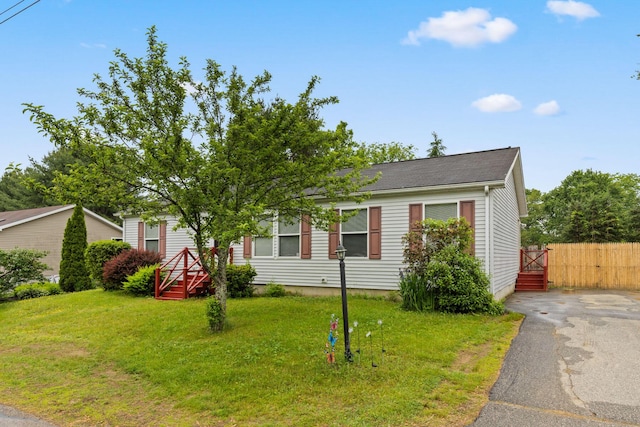 7 Bobcat Ln Unit 7, Berwick, ME 03901 - view of front facade featuring asphalt driveway