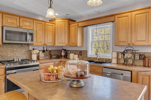 37 Birchwood Ln, Bowdoinham, ME 04008 - photo 13