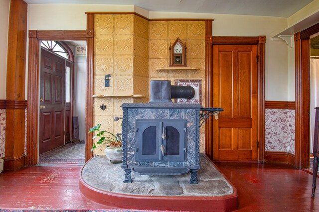 511 Main Rd, Phippsburg, ME 04562 - living area featuring wood finished floors and a wood stove