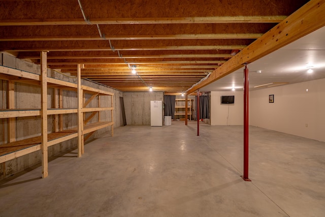 172 Hoxie Hill Rd, Orrington, ME 04474 - view of below grade area
