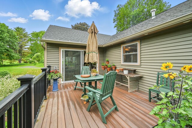 4 Mayflower Rd, Hallowell, ME 04347 - deck with outdoor dining space