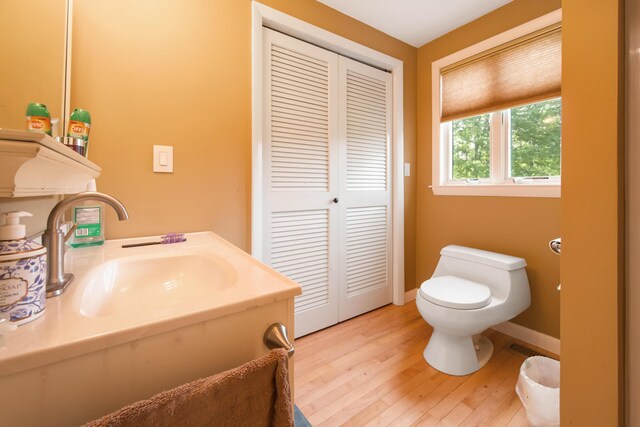 32 Nickerson Ln, Milford, ME 04461