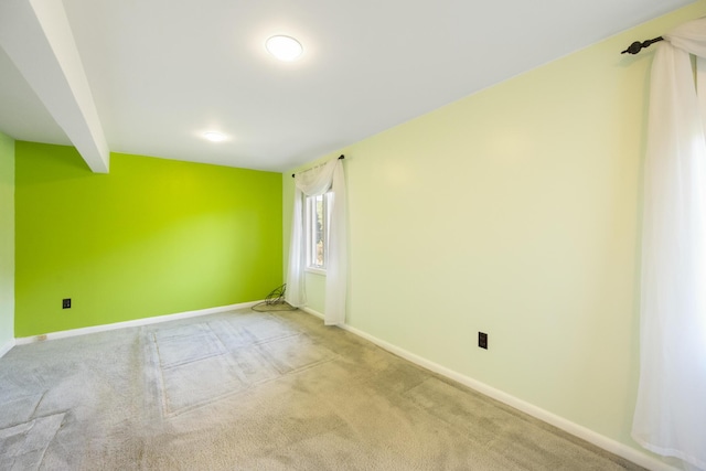 32 Nickerson Ln, Milford, ME 04461