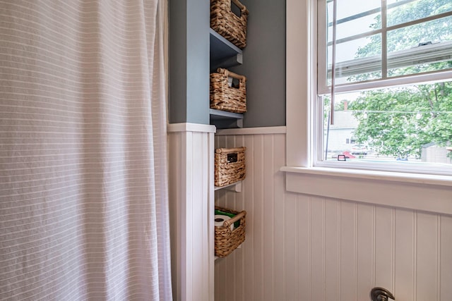 29 Harding St, Biddeford, ME 04005 - bathroom with wainscoting
