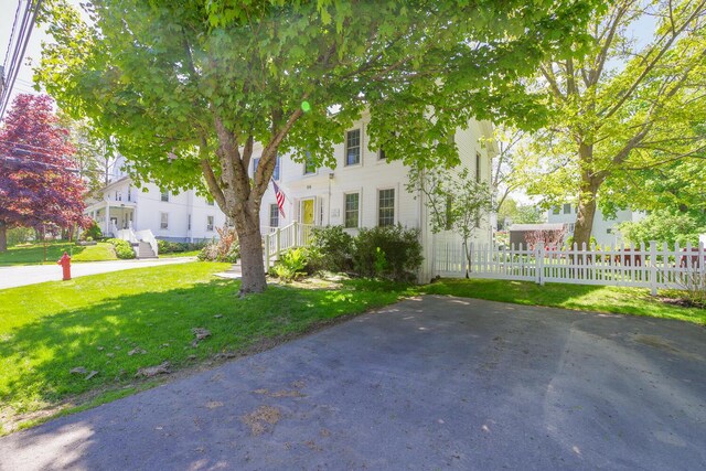 86 High St, Belfast, ME 04915 - view of front facade