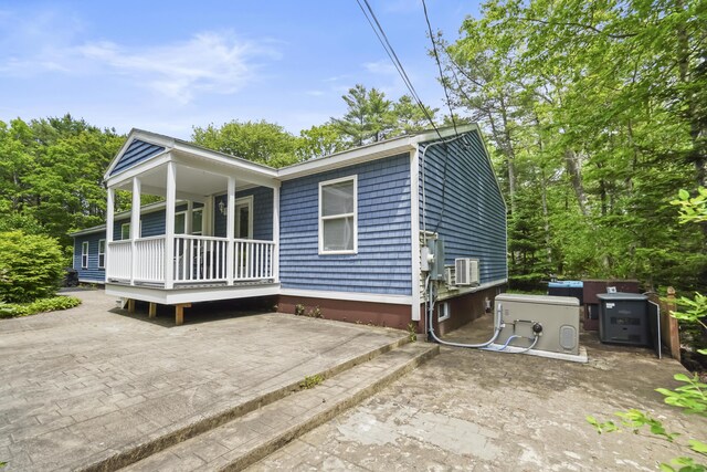 282 Back Narrows Rd, Boothbay, ME 04537 - view of front of home featuring covered porch