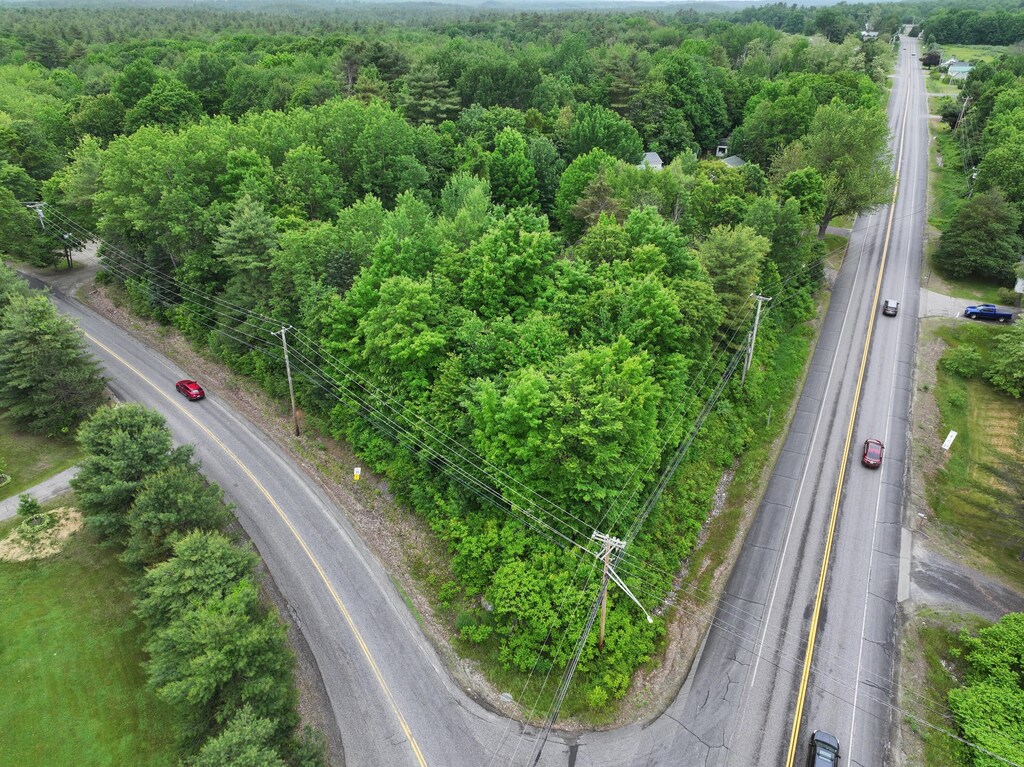 896 Summerhaven Rd, Augusta, ME 04330