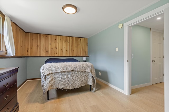 474 Center St, Nobleboro, ME 04555 - bedroom featuring light wood finished floors and ornamental molding