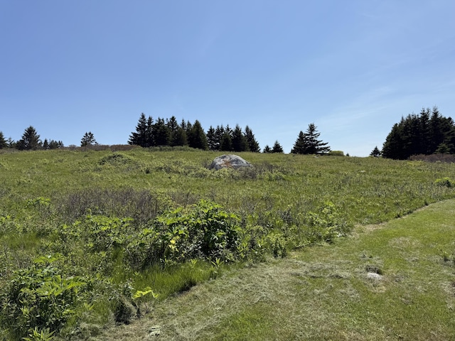 2 Bar Is, Tremont, ME 04612