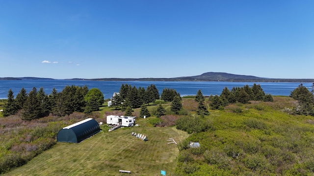 2 Bar Is, Tremont, ME 04612