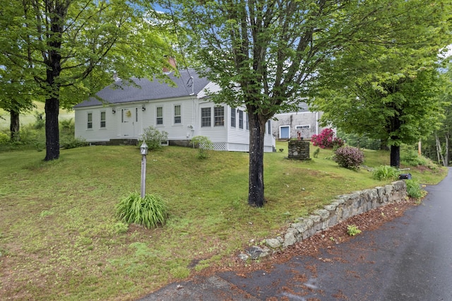 507 Ford Quint Rd, North Berwick, ME 03906 - view of front of property with a front yard