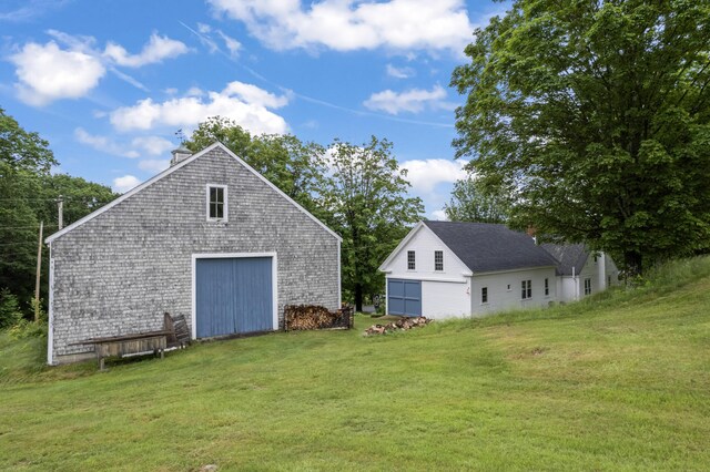 507 Ford Quint Rd, North Berwick, ME 03906 - garage with a detached garage