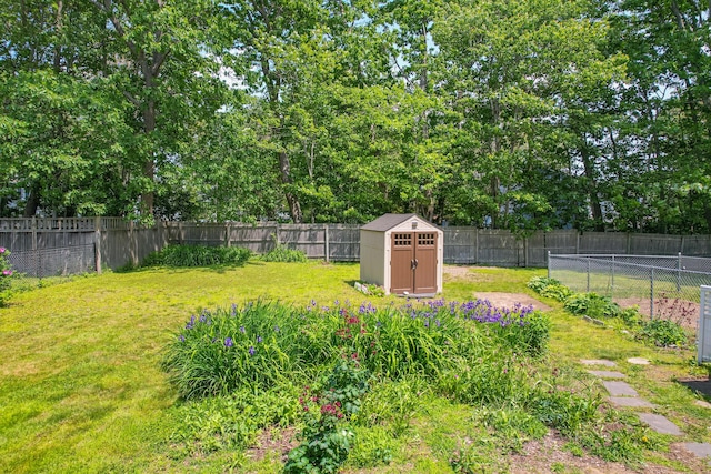 24 Down E Ln, Scarborough, ME 04074 - fenced backyard featuring a shed