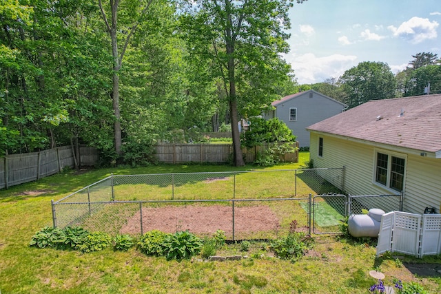 24 Down E Ln, Scarborough, ME 04074 - fenced backyard with a gate