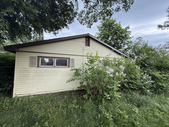 13 Mount Desert Dr, Bangor, ME 04401 - view of side of home