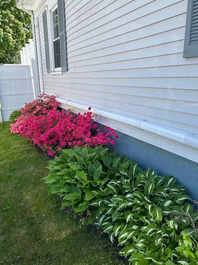 25 Harding St, Biddeford, ME 04005 - exterior view