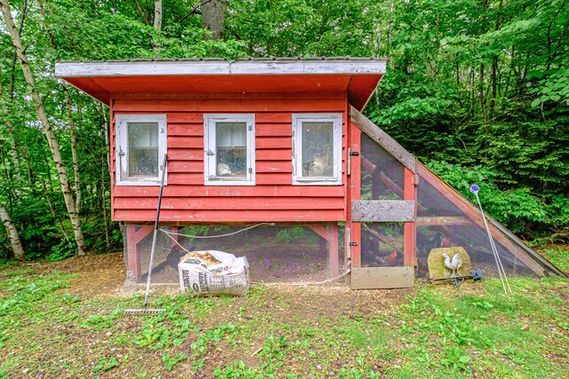 41 Dundee Rd, Albany Twp, ME 04217 - view of poultry coop