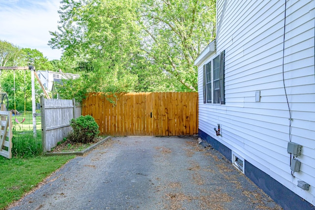 52 Mckinley St, South Portland, ME 04106 - view of patio / terrace