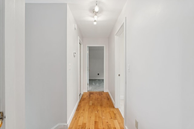 27 Libby Ln, Brunswick, ME 04011 - hall with light wood finished floors and baseboards