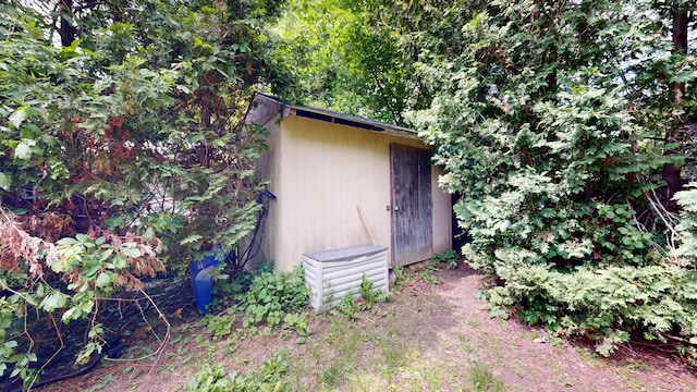 5 Wilson St, Lewiston, ME 04240 - view of shed