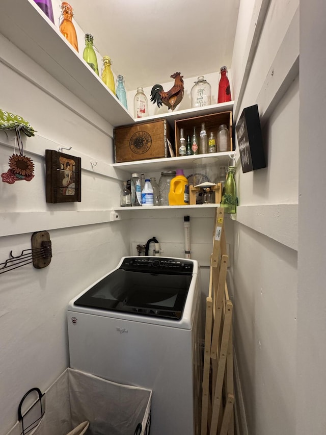 164 Lancey St, Pittsfield, ME 04967 - laundry area with washer / dryer