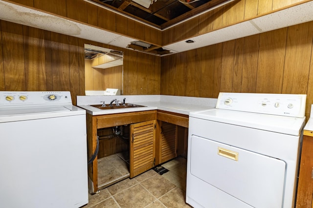 3 Dion St, Lewiston, ME 04240 - laundry area featuring light tile patterned flooring and washing machine and clothes dryer