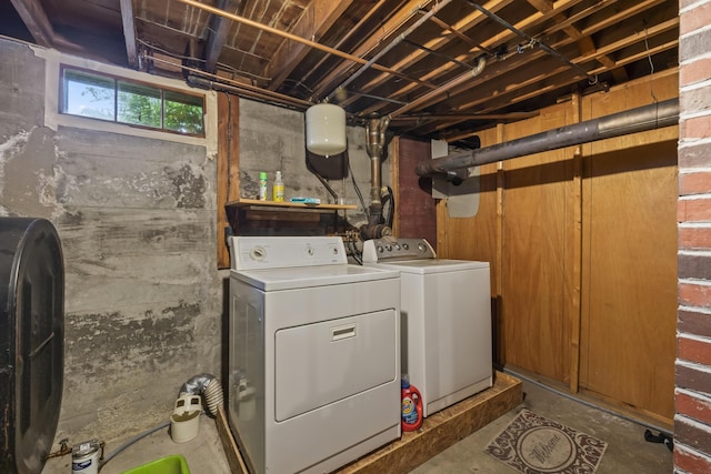 2 Wanda Ln, Gray, ME 04039 - laundry room with separate washer and dryer and heating fuel