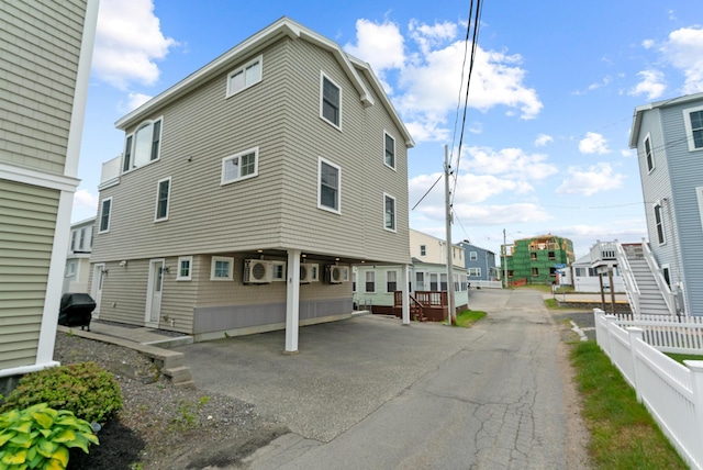 8 Studley Ln, Wells, ME 04090 - view of street with a residential view
