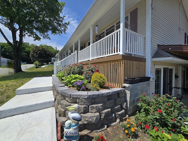 7 Lorraine Ave, Lewiston, ME 04240 - view of property exterior with a porch