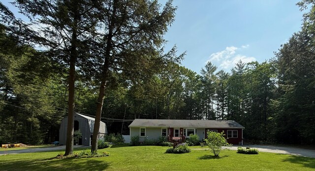 49 31st St, Shapleigh, ME 04076 - ranch-style house with a front lawn