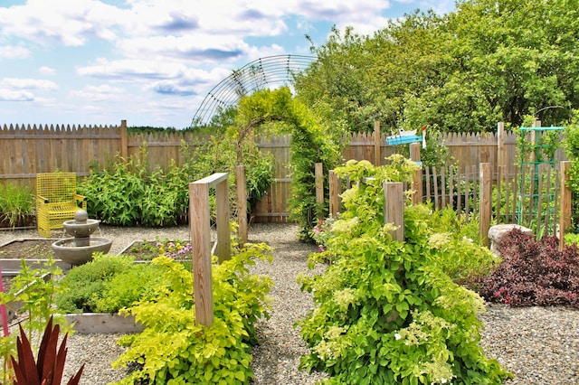 552 Port Rd, Machiasport, ME 04655 - view of yard featuring a garden