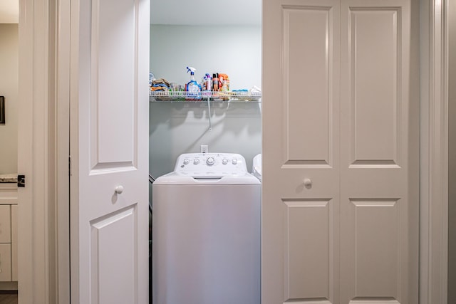 144 Ridley Rd, Sanford, ME 04073 - washroom featuring washer / clothes dryer