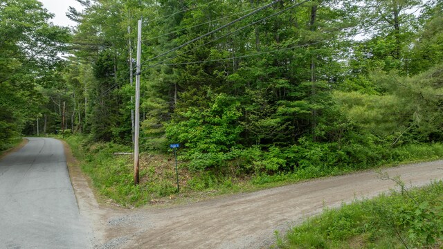 1 Pender Dr, Brunswick, ME 04011