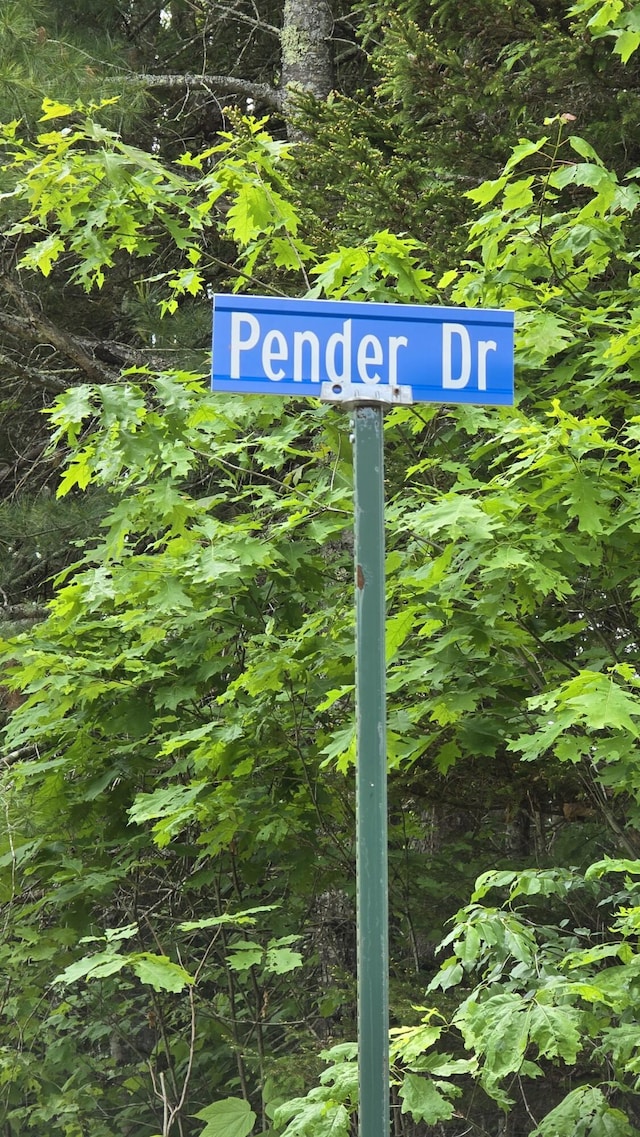 1 Pender Dr, Brunswick, ME 04011