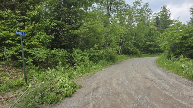 1 Pender Dr, Brunswick, ME 04011