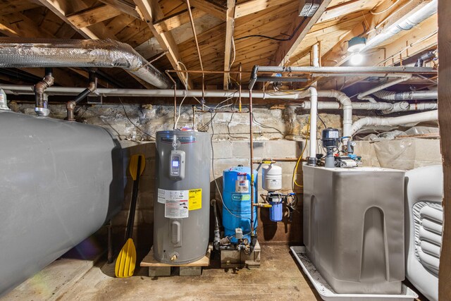 59 Wild Acres Rd, Raymond, ME 04071 - utilities featuring oil tank and electric water heater