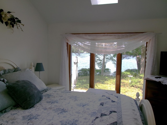 24 Paradise Dr, Monmouth, ME 04259 - bedroom with lofted ceiling