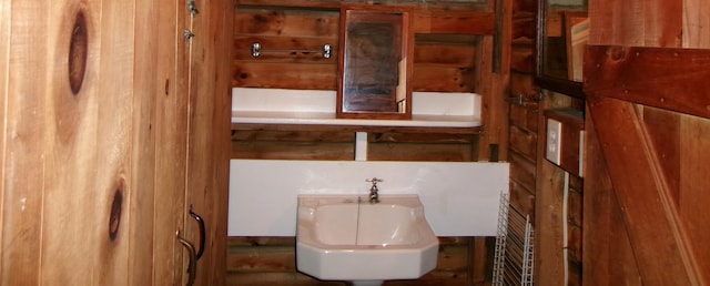24 Paradise Dr, Monmouth, ME 04259 - bathroom featuring a sink