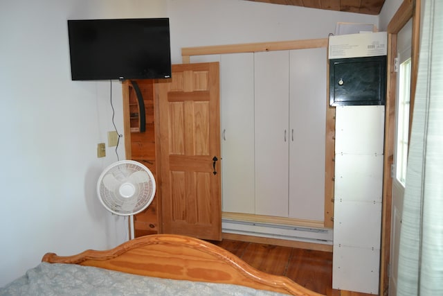 87 Perch Pt, Shapleigh, ME 04076 - bedroom featuring lofted ceiling