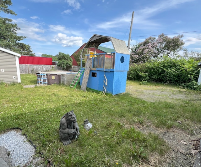 257 N Ave, Skowhegan, ME 04976 - view of yard