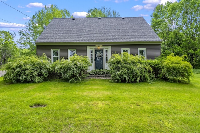 1548 Main St, Readfield, ME 04355 - new england style home featuring a shingled roof and a front yard