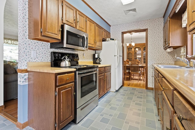 224 Sunderland Dr, Auburn, ME 04210 - photo 11