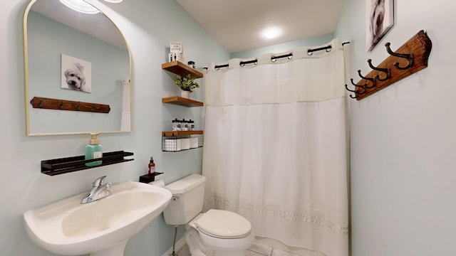 31 Pond Ridge Dr, Lewiston, ME 04240 - full bathroom with a shower with shower curtain