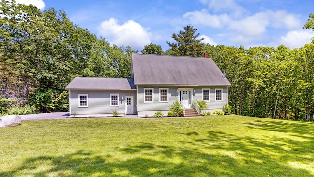 31 Pond Ridge Dr, Lewiston, ME 04240 - new england style home featuring a front lawn