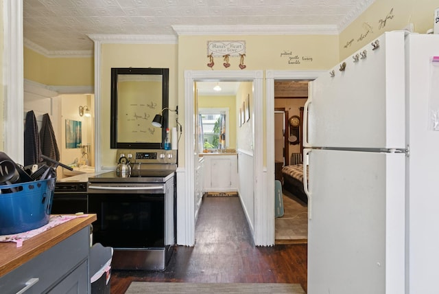 93 Chapel St, South Portland, ME 04106 - bathroom with wood finished floors, an ornate ceiling, and ornamental molding