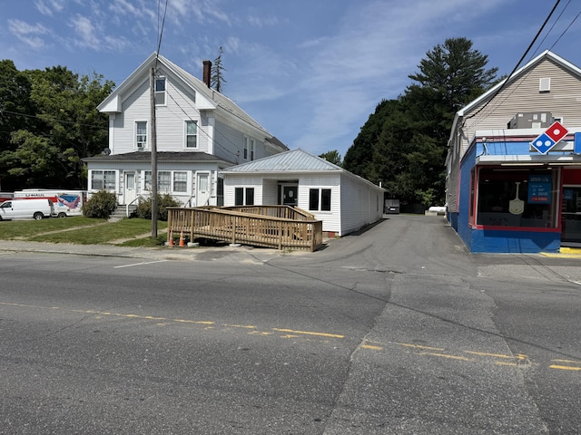 40 Elm St, Waterville, ME 04901 - view of front of home