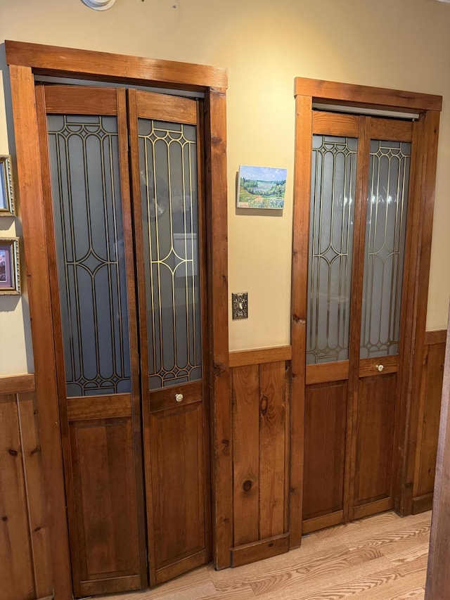 333 Mohawk Rd, Enfield, ME 04493 - entrance foyer featuring light wood finished floors