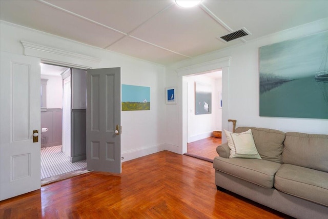 3 Salt Pond Rd, Friendship, ME 04547 - view of living room